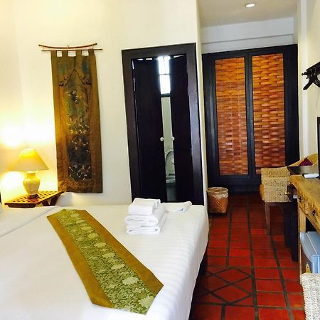 Come Chiangmai Lanna Boutique House Bed and Breakfast Chiang Mai Eksteriør billede