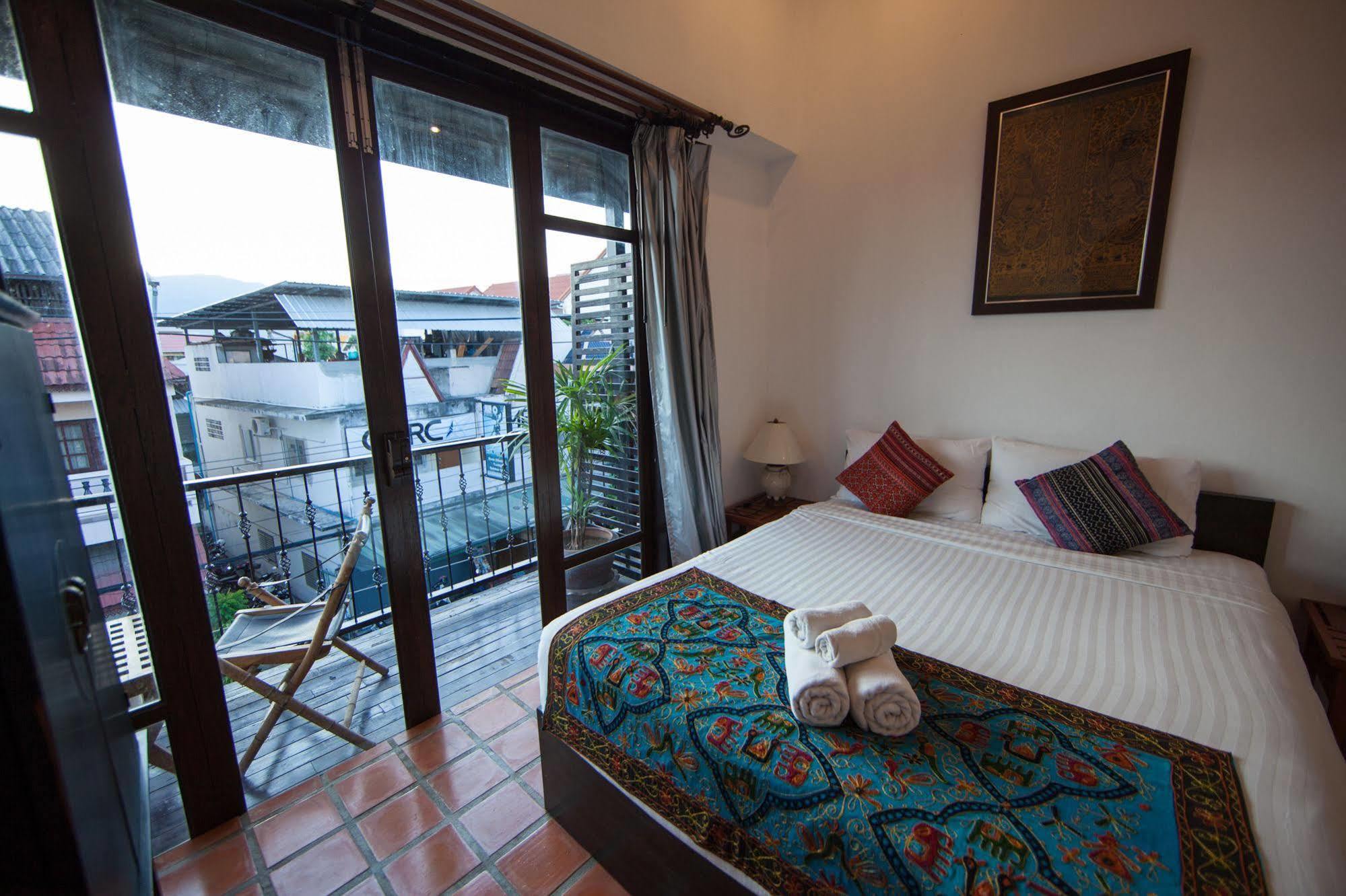 Come Chiangmai Lanna Boutique House Bed and Breakfast Chiang Mai Eksteriør billede